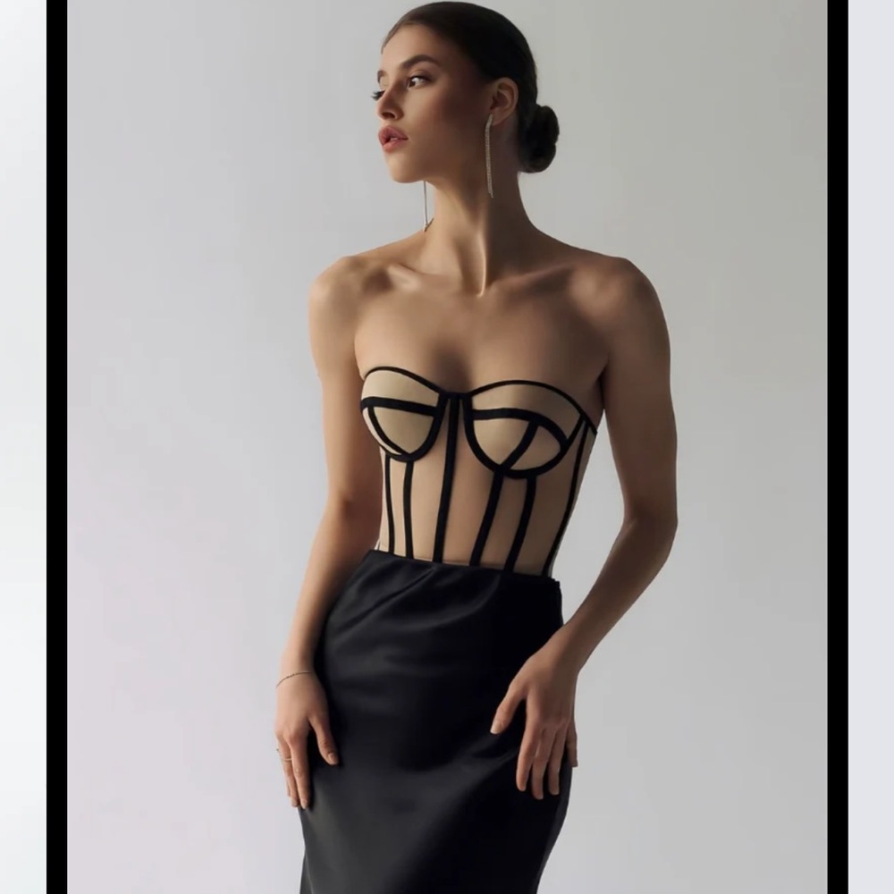 Black and Nude Strapless Corset NWT Perfect Corset NYC